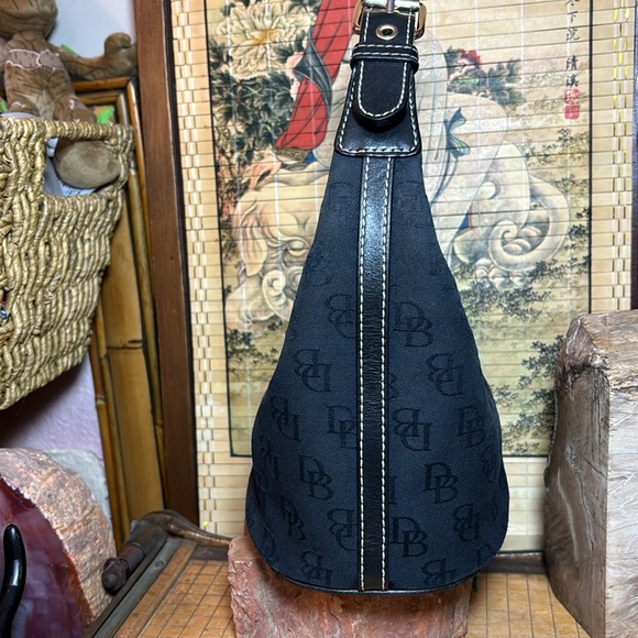 Dooney & Bourke Bucket Bag Black Signature Monogram 8”Lx5.5”W Center 5”H - Picture 8 of 17